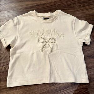 Cream Kids Tee with “Sunrise” Bow by Ovs Size 12-13